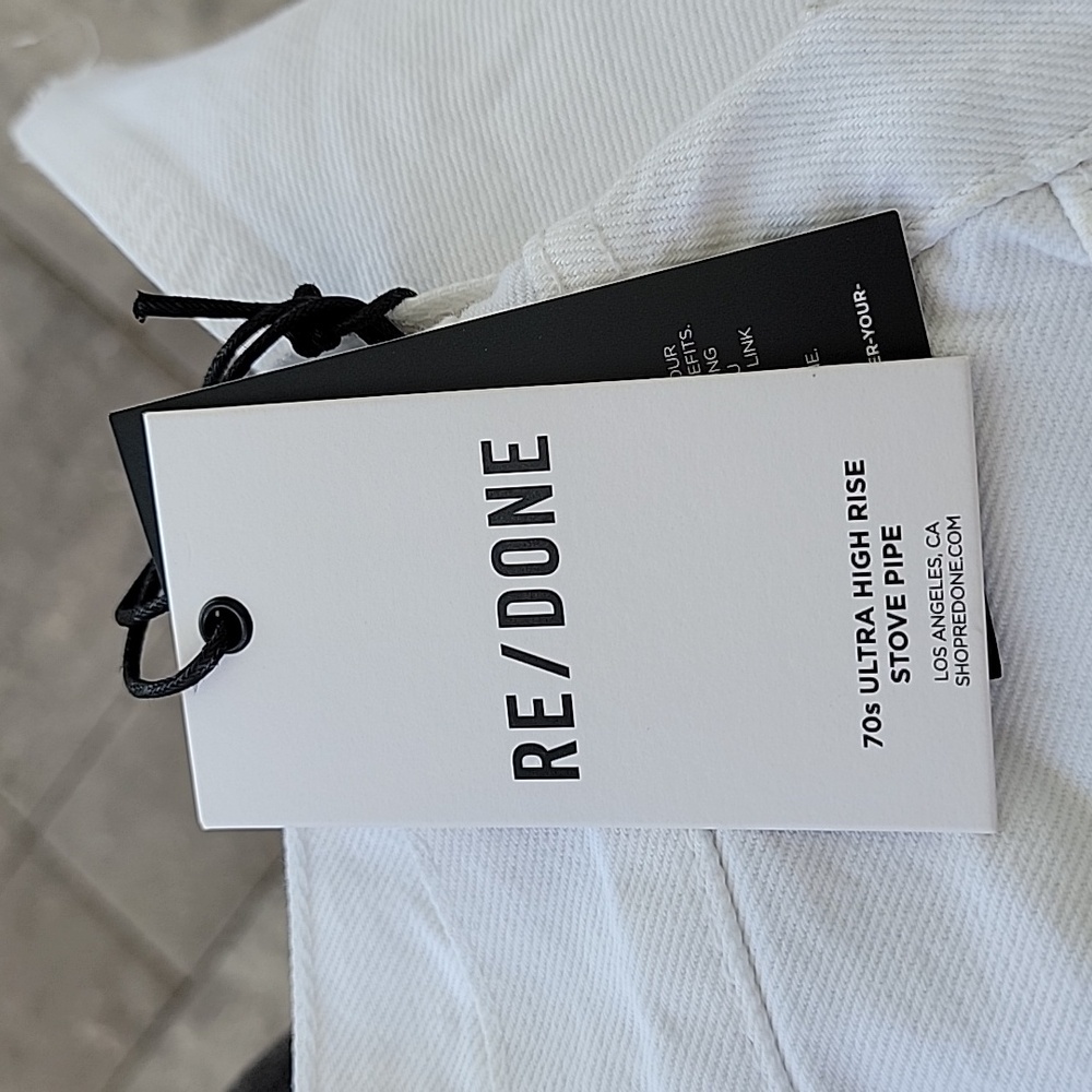 Re/Done 70s Ultra High Rise Stove Pipe Jeans in Vintage White Sz 26 Button Fly - Picture 4 of 16